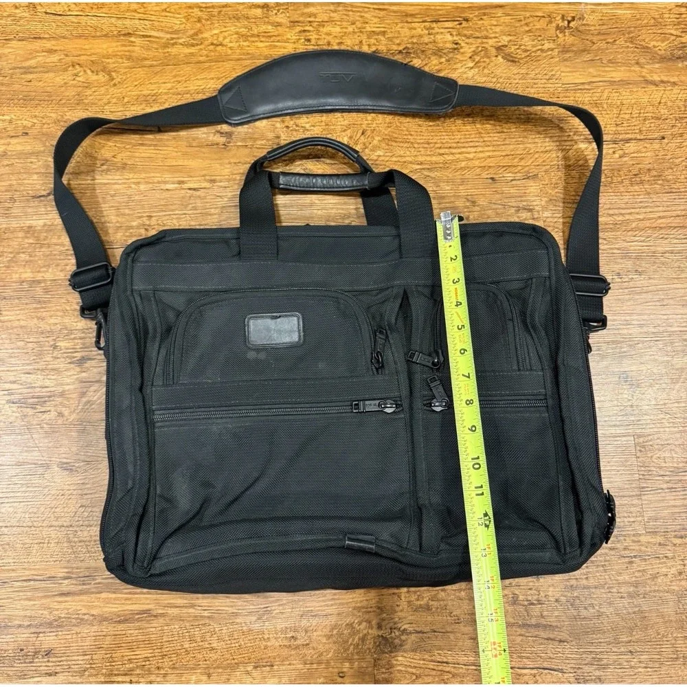 Tumi Black Alpha Ballistic Expandable Organizer Laptop Messenger Bag‎ Briefcase